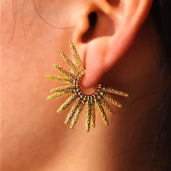 🔵𝟲𝟱%𝗢𝗙𝗙 𝗯𝘂𝗻𝗱𝗹𝗲𝘀 𝟯+🔵 NEW 925 Gold Spiked Drop Earrings - Picture 10 of 13